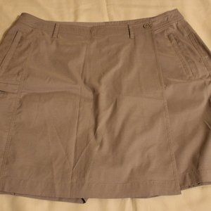 2/10$ Large Beige Avia Skort